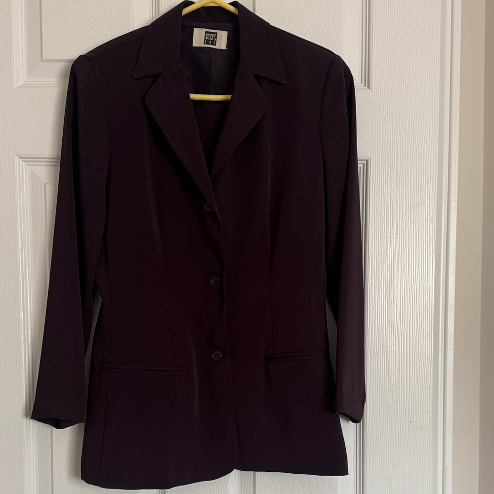 Women's 2pc suit Blazer and skirt